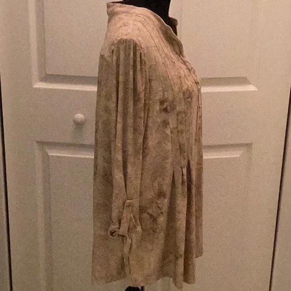 🌻NWT Gorgeous New Directions NWT Closet Must Have 2X Top So Much Fun to Wear 🌻 - Picture 7 of 8